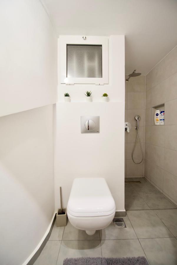 Modern & Quiet Apartment / Athens Center ภายนอก รูปภาพ